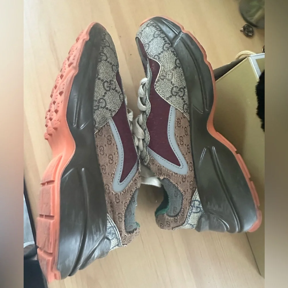 Gucci Rython Sneakers - Picture 5 of 5